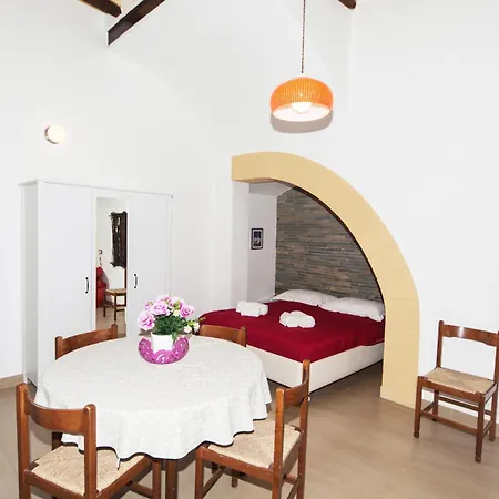 Apartment Visitsicilia Donn'anna *